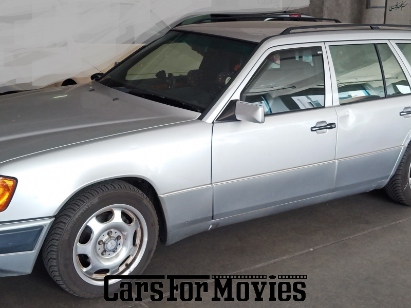 CarsForMovies | Mercedes Benz 230 TE 1992 Deutschland Silber Schwarz Zivilfahrzeug Kombi Berlin 6890 Schiebedach leder